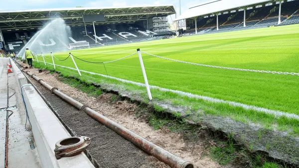 CRAVEN COTTAGE (FULHAM FC) - PITCH SIDE DRAINAGE