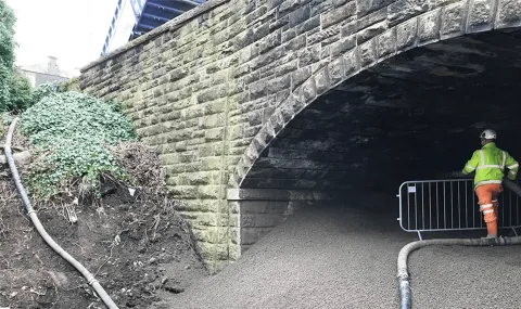 Glasgow: Delivering LECA LWA Under Railway Arch