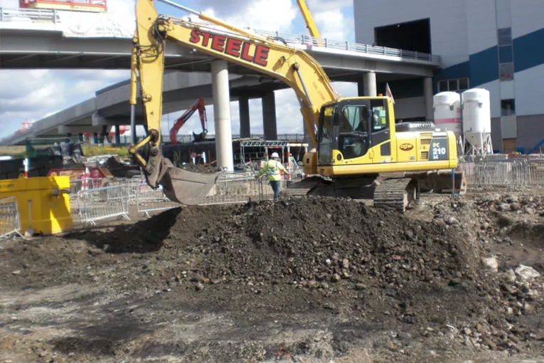 Over 3,750m³ of Leca® LWA was used in the construction of a ramp embankment that will carry the access road for waste vehicles entering and leaving the new Riverside Resource Recovery Facility, the largest energy from waste facility to be built in the UK.
