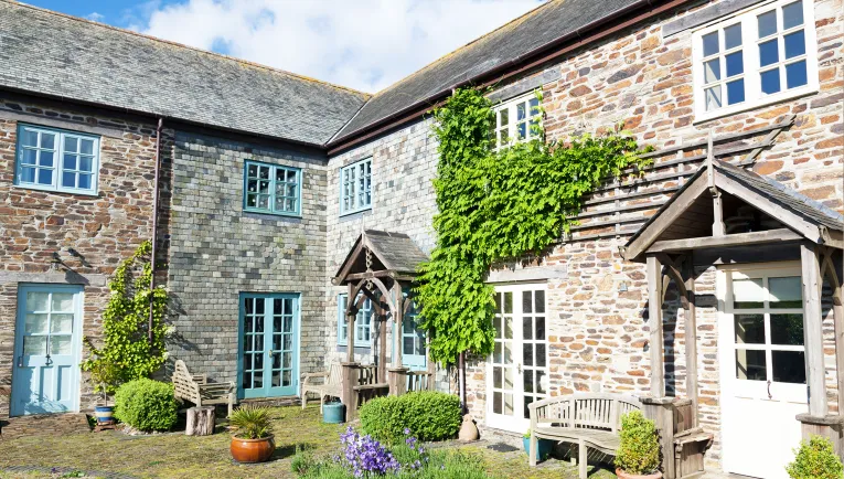 By utilising lightweight aggregate, the system delivered both practical installation benefits and compatibility with historic building fabric.