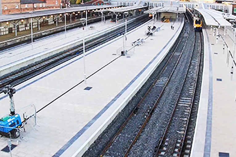 rail platform with LECA LWA