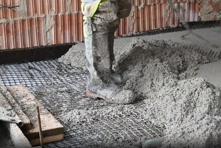 Leca® Uno Pre-Mixed Concrete (25L Bags)