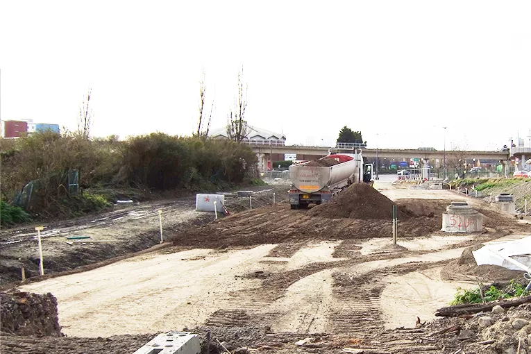 LECA® geotechnical fill (LWA) as a lightweight fill solution for infrastructure works at the Royal Albert Basin