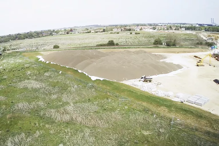 over 26,000m3 of Leca LWA has been specified to provide bridge abutment support