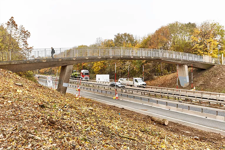 LONGTHORPE A47 FOOTBRIDGE
