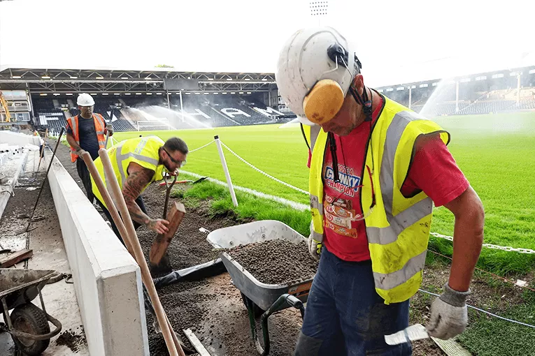 CRAVEN COTTAGE (FULHAM FC) - PITCH SIDE DRAINAGE