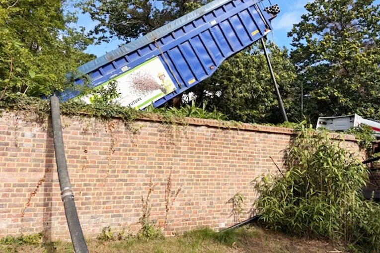 OUTDOOR SWIMMING POOL INSTALLATION (SURREY)