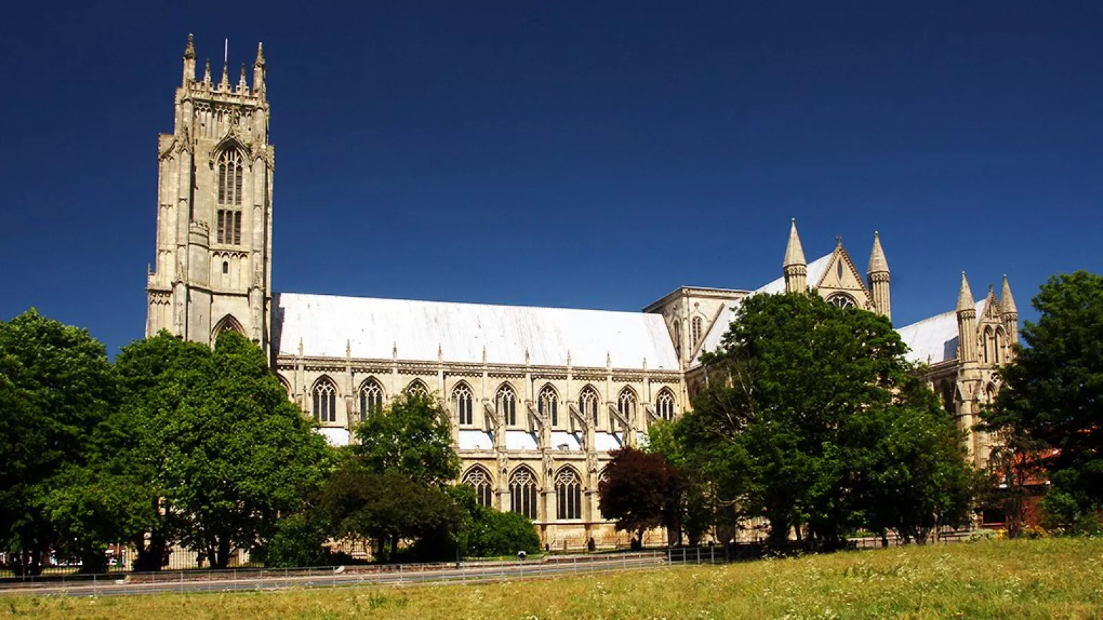 HULL MINSTER GROUNDWORKS PROJECT
