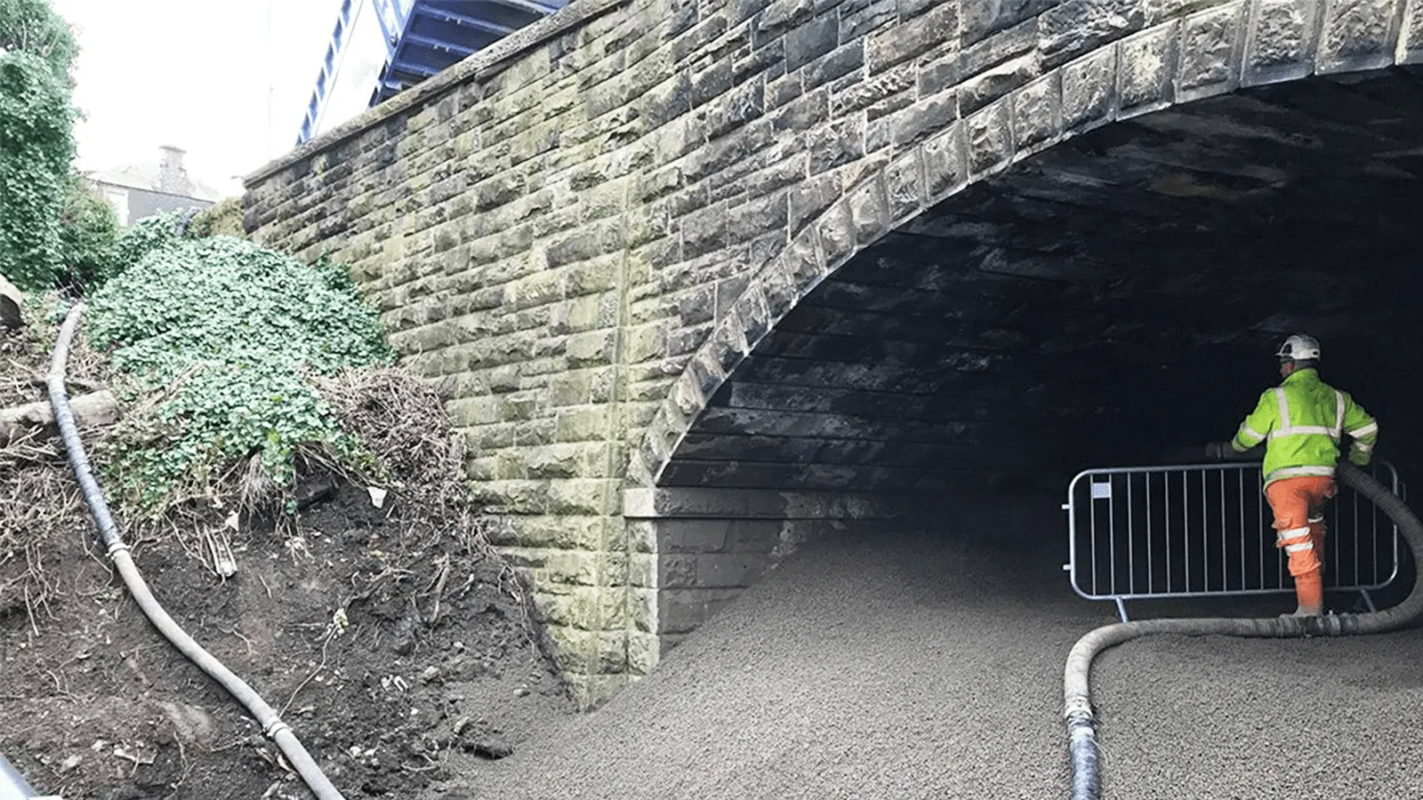Glasgow: Delivering LECA LWA Under Railway Arch