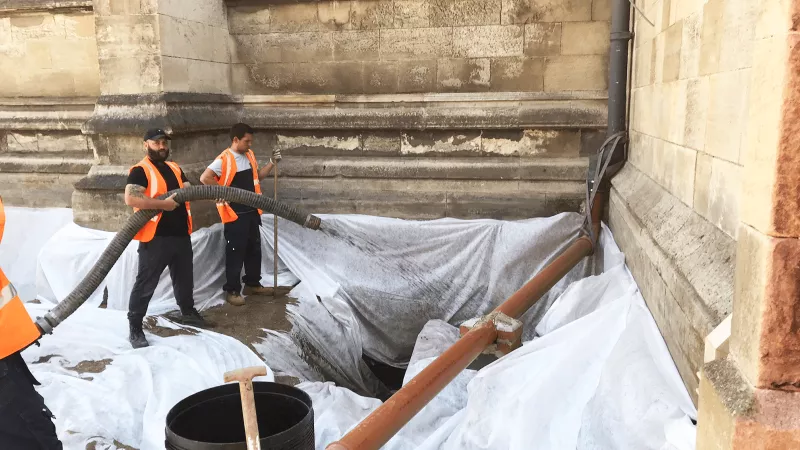 drainage with LECA