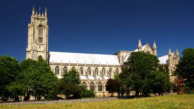 HULL MINSTER GROUNDWORKS PROJECT