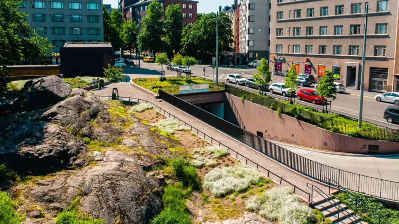 REIMAGINING URBAN GREENSPACE OVER PARKING STRUCTURES