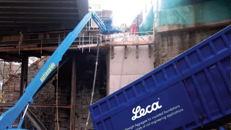 Viaduct installation 